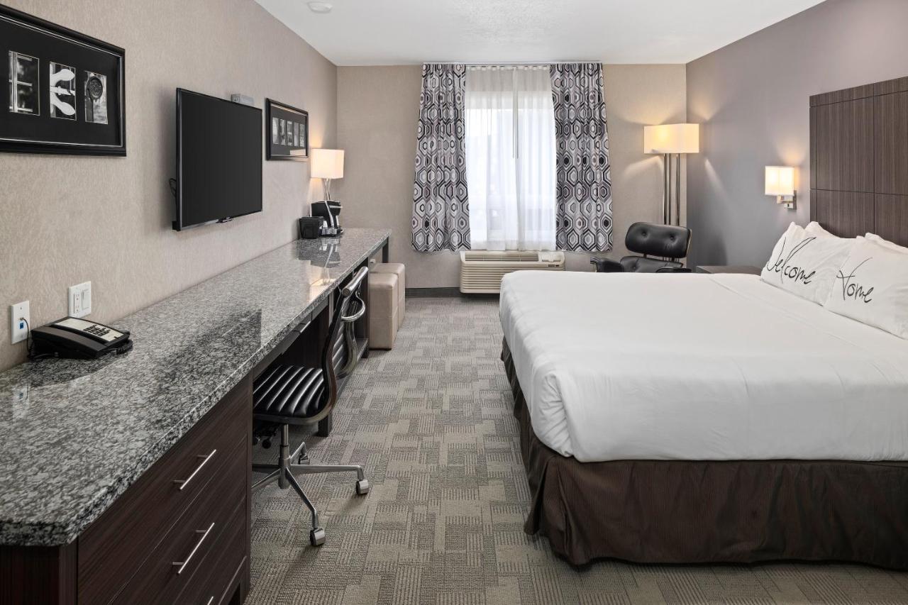 Home Inn & Suites Saskatoon South Eksteriør bilde