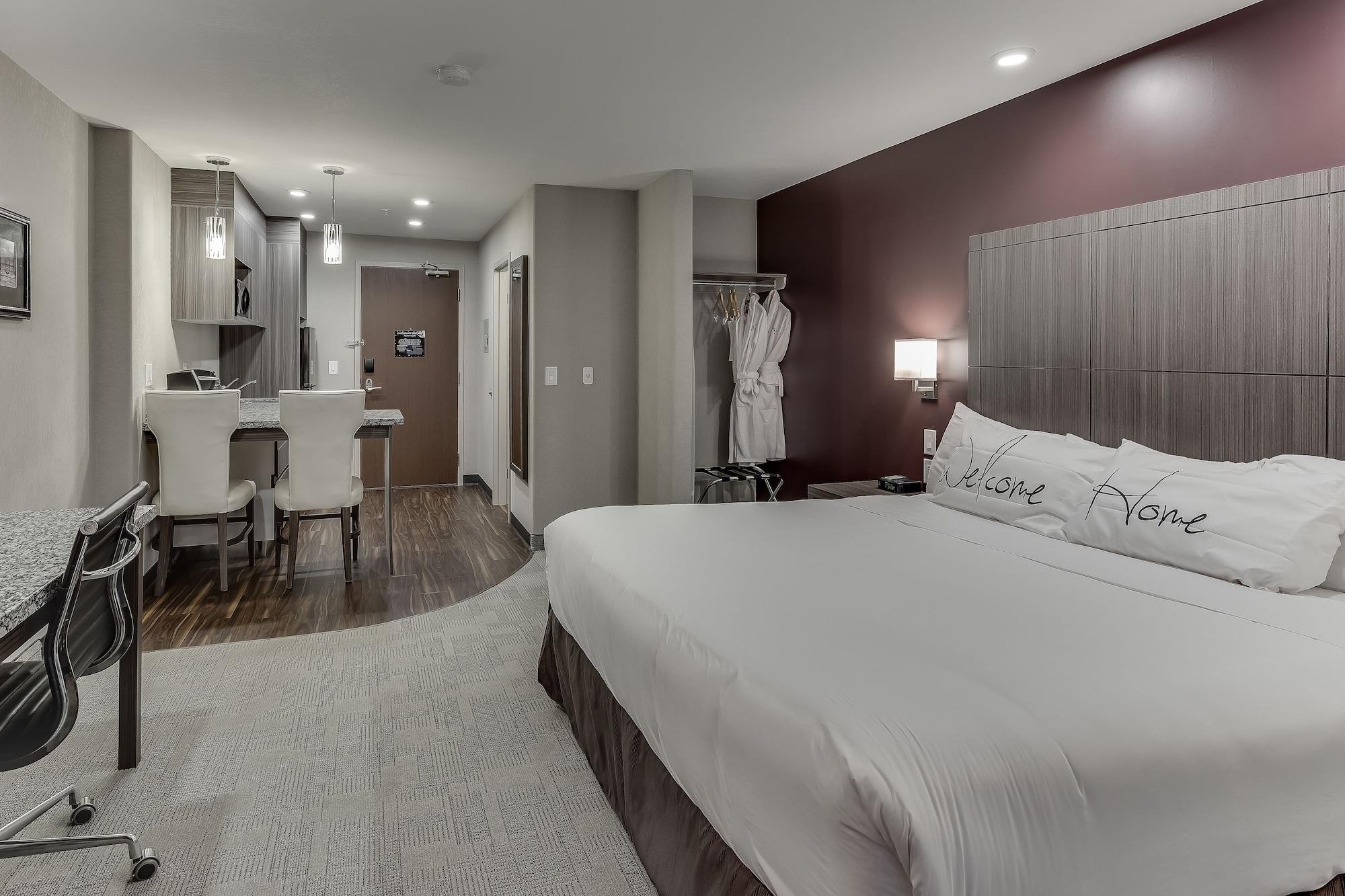 Home Inn & Suites Saskatoon South Eksteriør bilde